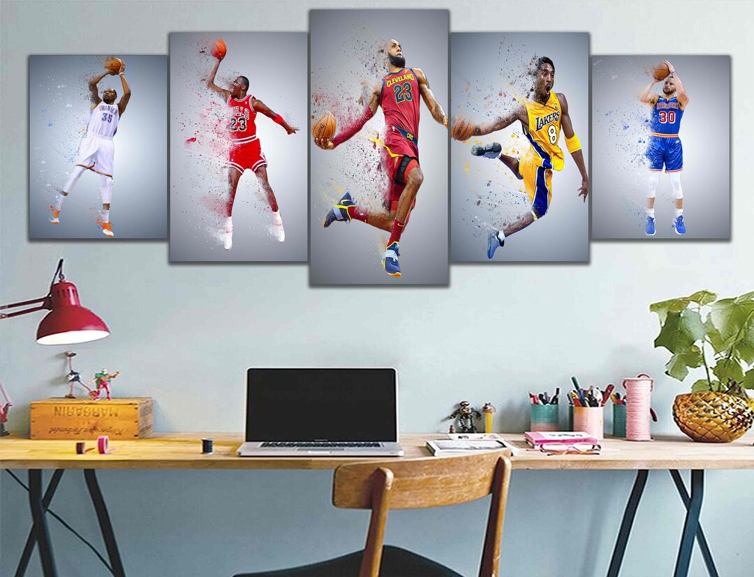 Etapes pour décorer votre chambre avec des photos de joueurs de basket-ball - The Wow Decor
